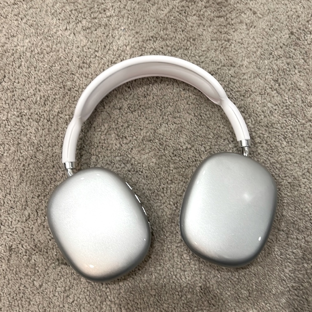 Headphones brand new